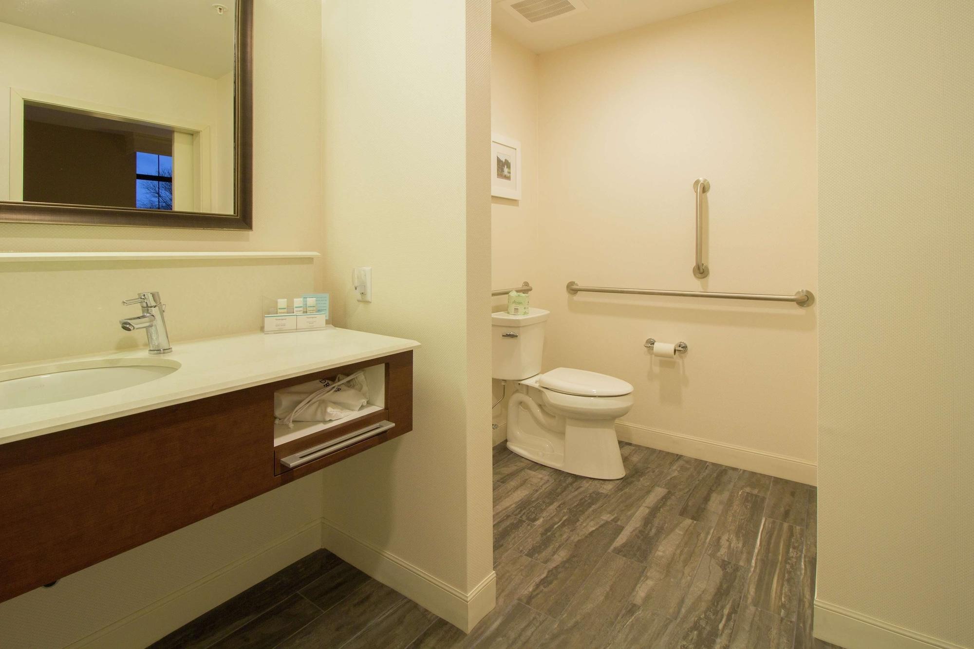 Hampton Inn & Suites Cazenovia, Ny Zewnętrze zdjęcie