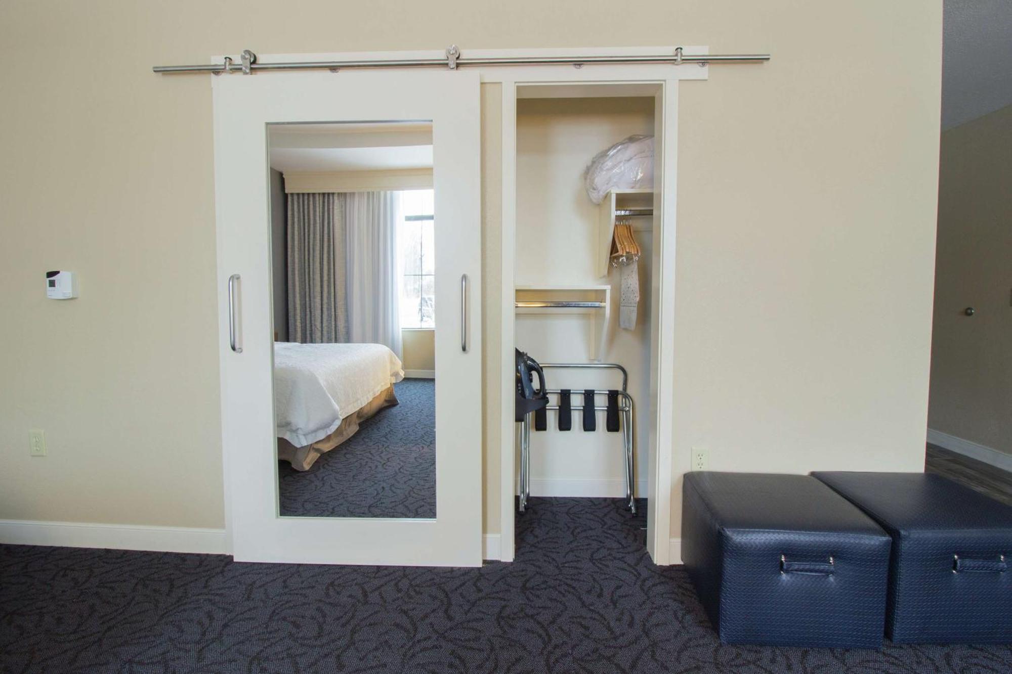 Hampton Inn & Suites Cazenovia, Ny Zewnętrze zdjęcie