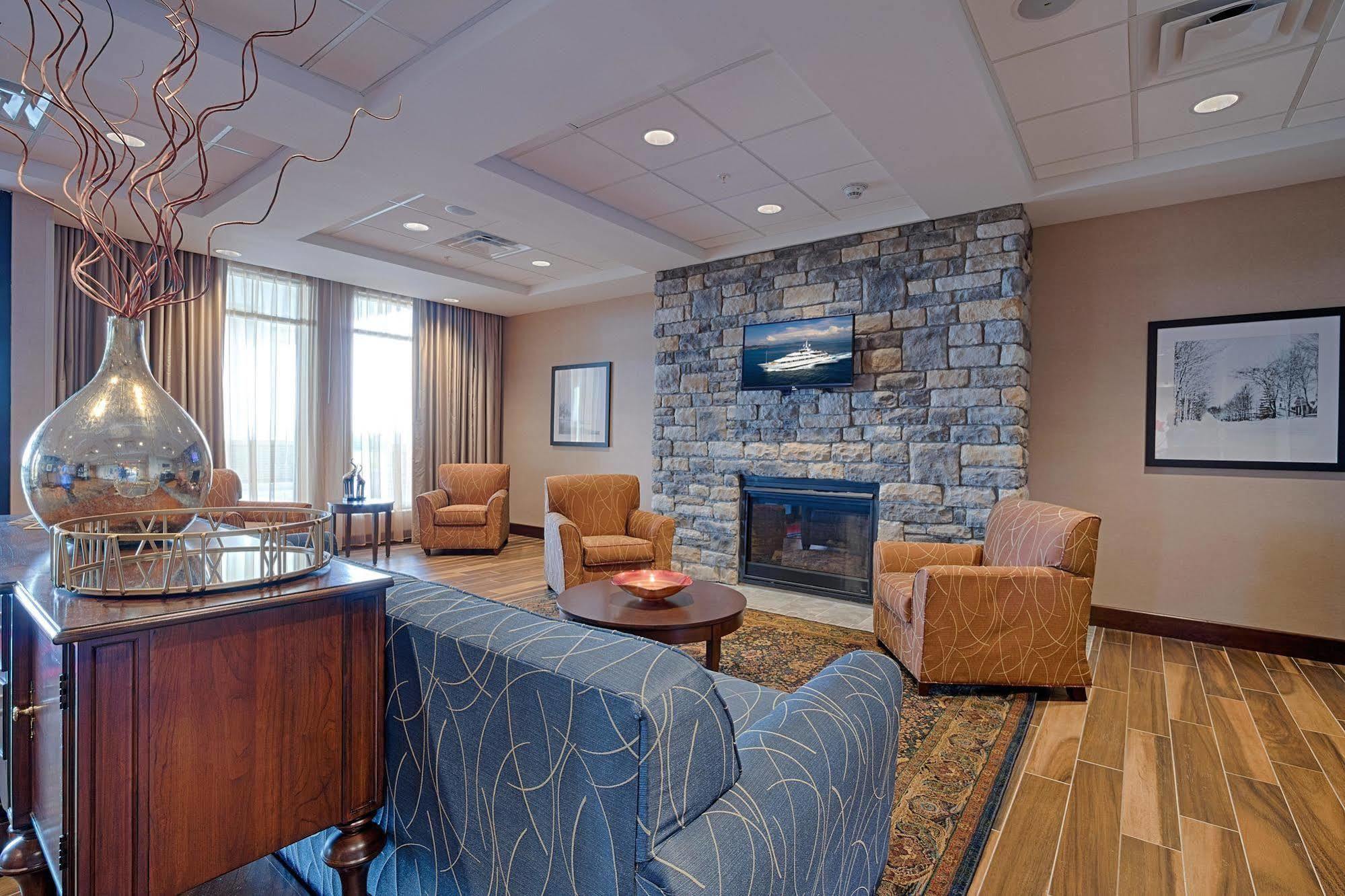 Hampton Inn & Suites Cazenovia, Ny Zewnętrze zdjęcie