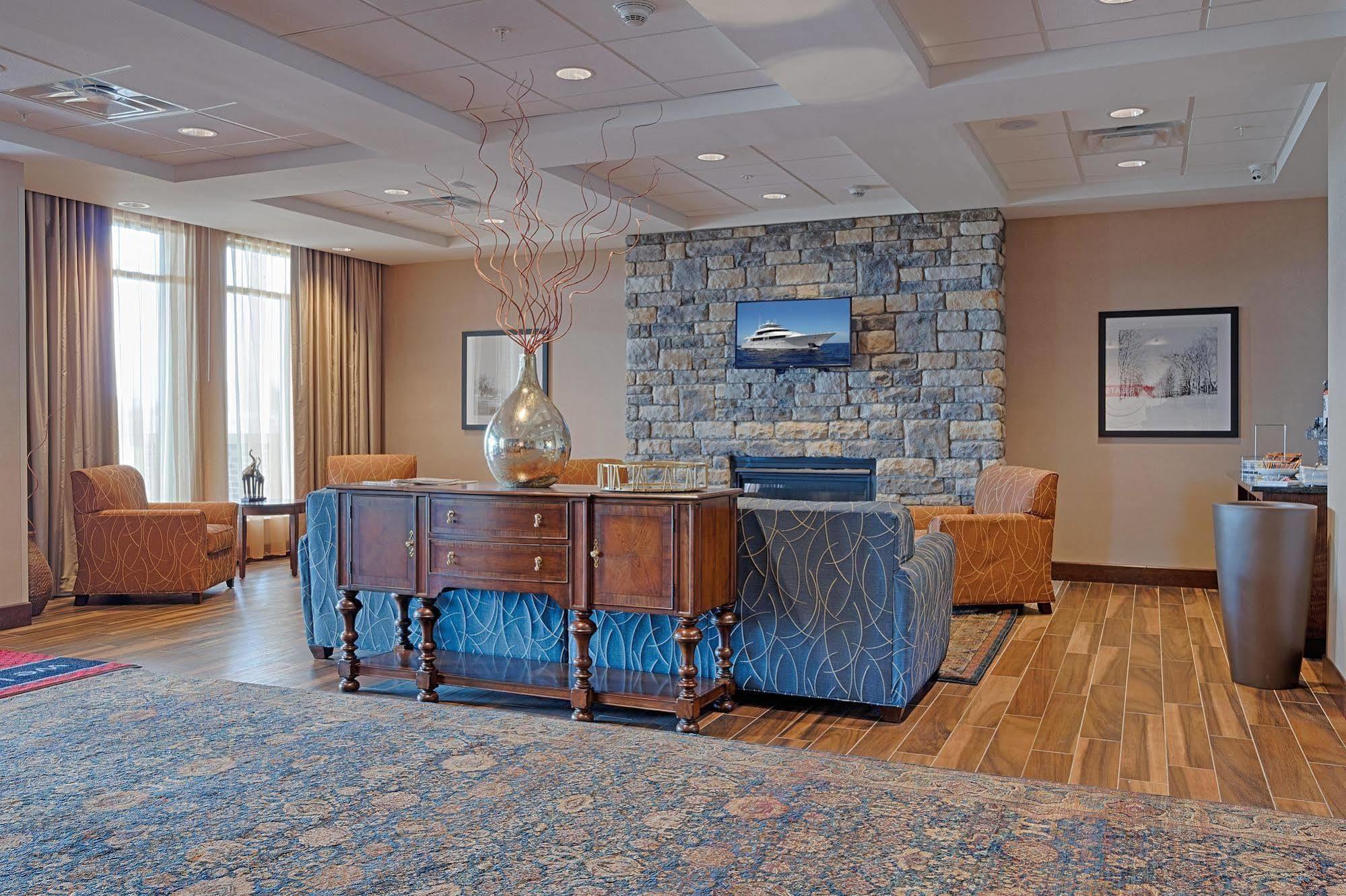 Hampton Inn & Suites Cazenovia, Ny Zewnętrze zdjęcie